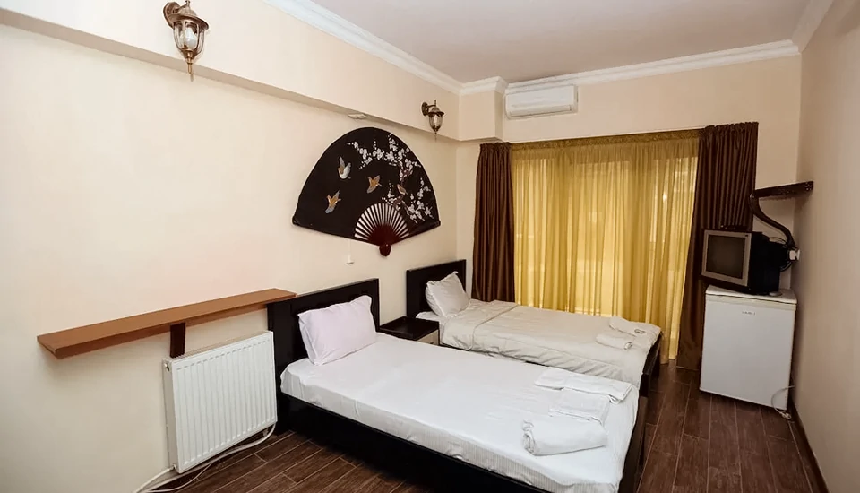 هتل ایساکا تفلیس